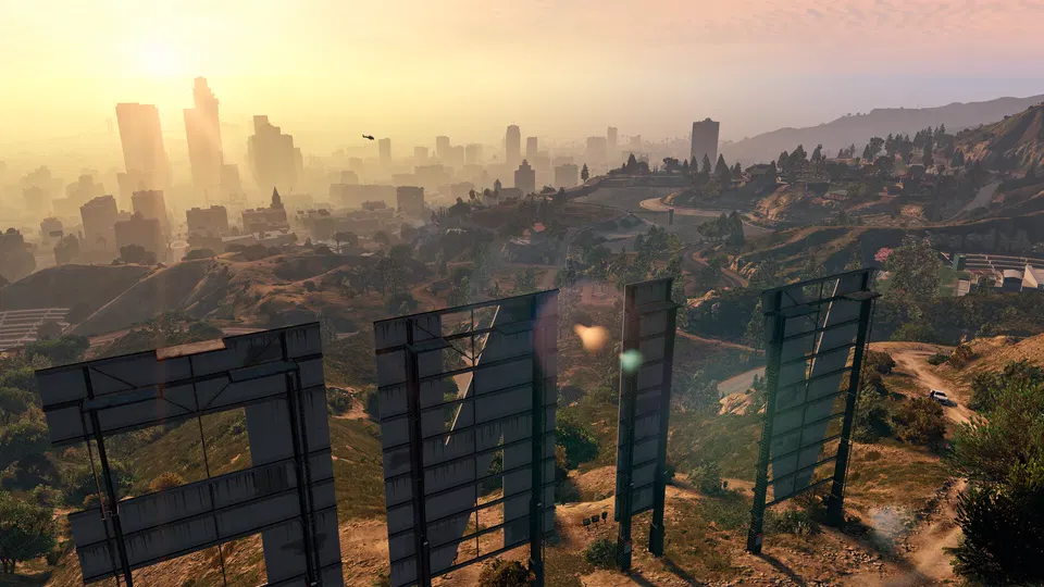 GTA 5 – výhled od nápisu Vinewood na Los Santos